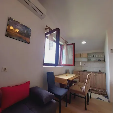 Charming Near Krka Апартаменты Тисно